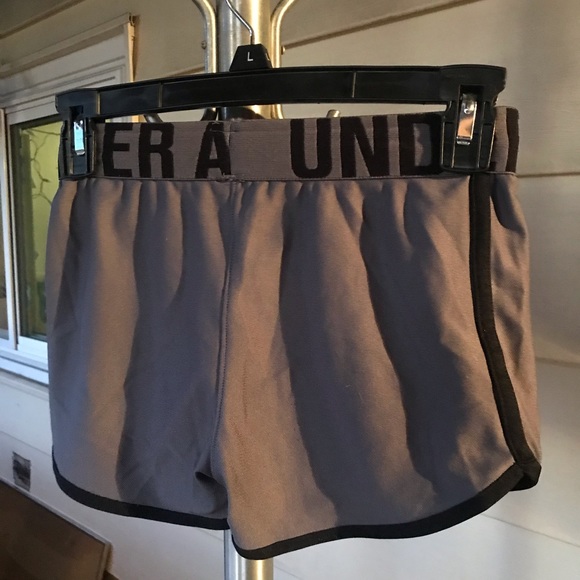 UNDER ARMOUR XS Activewear Shorts - Picture 8 of 8